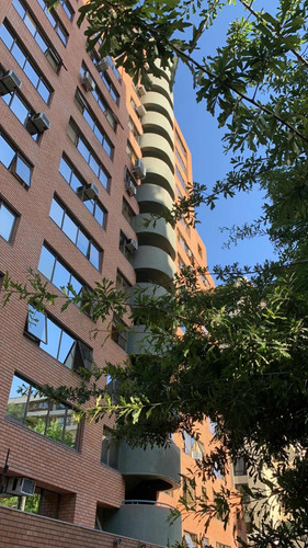 Oficinas En Arriendo - Napoleón, El Golf.