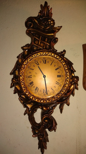 Reloj Color Dorado Antiguo En Perfecto Estado De Gran Diseño