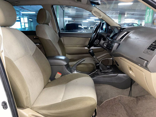 Imagen 23 de 25 de Toyota Fortuner Sr5 2013