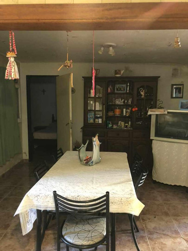 Venta Casa De Pasillo A Reciclar Alberdi