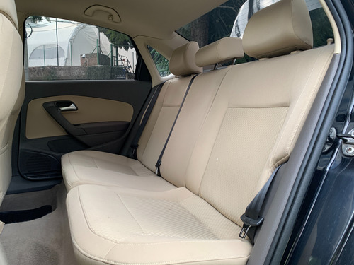 Volkswagen Polo 1.6 Comfortline Tiptronic