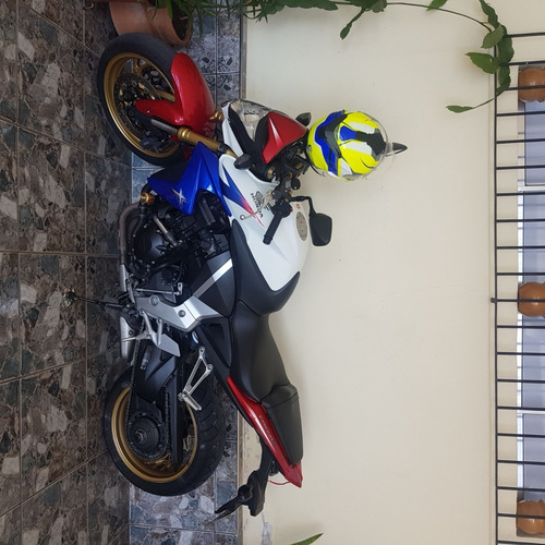 Imagem 10 de 14 de Cb1000r Honda 2013 Capitão América