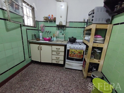Venta Casa De 8 Ambientes Con Patio En Wilde