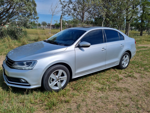 Volkswagen Vento 2.5 Luxury 170cv