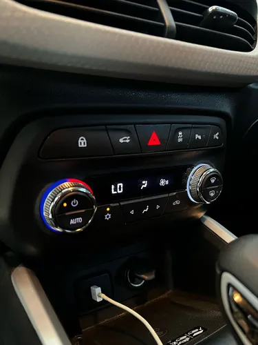 Chevrolet Onix 1.0T Premier Sedan At