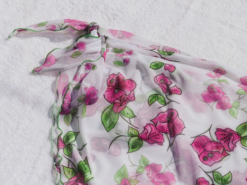 Pareo Blanco Con Estampado De Buganvilias