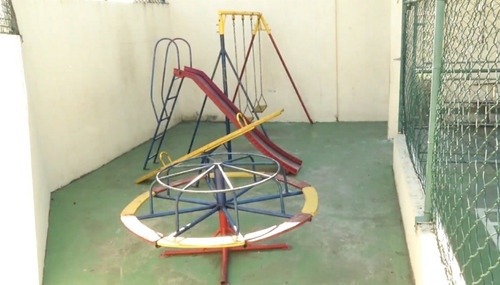 Imagem 9 de 11 de Casa 2 Pavimentos Mais 1 Subsolo, 2 Dormitórios, 2 Vagas No Subsolo, Piscina, Ventilação Natural, À Venda - Km 22,5 Da Rodovia Anhanguera, Jardim Jaraguá - Parque Anhanguera - São Paulo - Capital - Sp