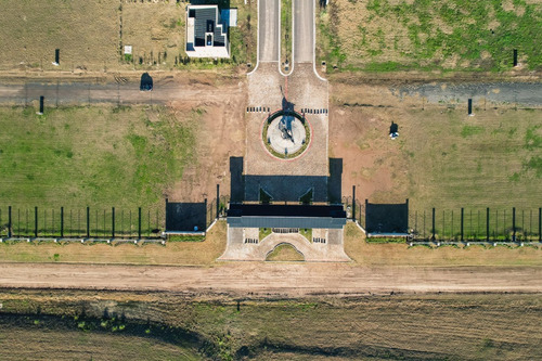 Lote terreno Barrio Cerrado San Fermin en Nueva Autopista Zona Oeste Financiado