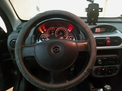 Imagem 6 de 10 de Corsa Sedan Premium 1.4 Econoflex 2010/2011 4 Portas.