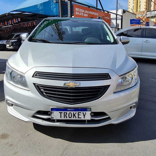 Imagem 10 de 11 de Chevrolet Onix 1.0 Joy 8v Flex 4p Manual