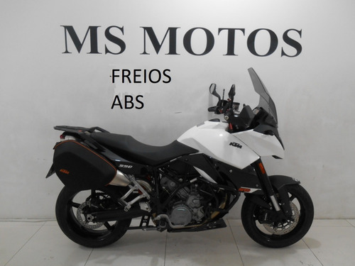 Imagem 1 de 6 de Moto