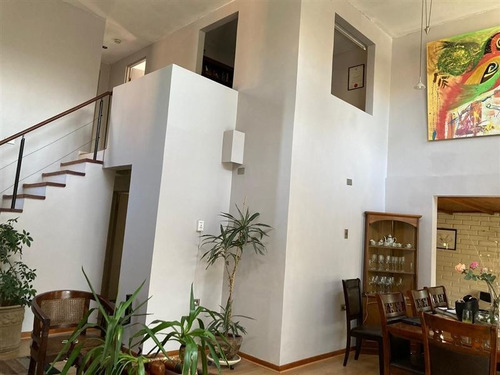 Imagen 13 de 17 de Casa En Venta En Las Condes