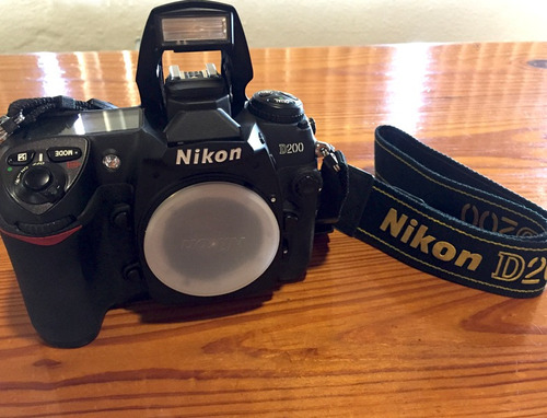 Cámara Nikon D200