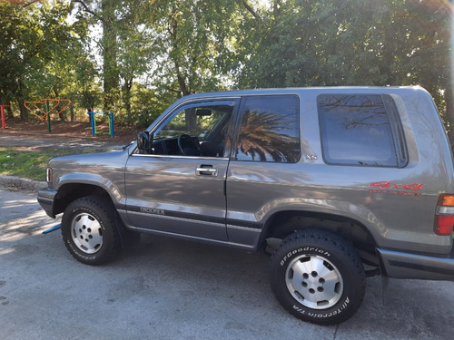 Isuzu Trooper Hard Top 3 Puertas 2.6 Nafta