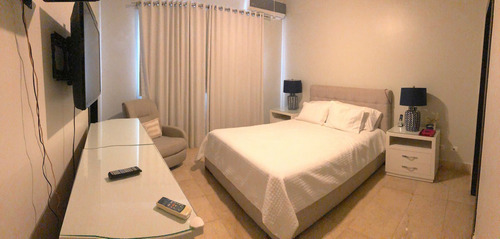 Apartamento En Venta En La Esmeralda, Santiago.
