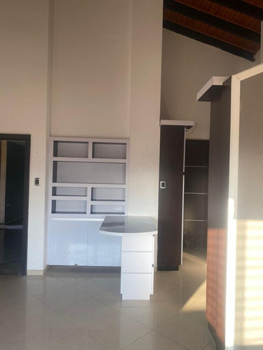 Alquiler Apartamento Avenida Cuatricentenaria Valencia Carabobo Semiamoblado  Altos Del Mirador 