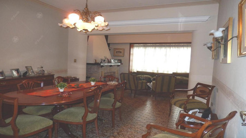 Imagen 3 de 13 de Casa En Venta. Tipo Chalet En Bernal En Una Sola Planta 4 Ambientes Con Cochera!