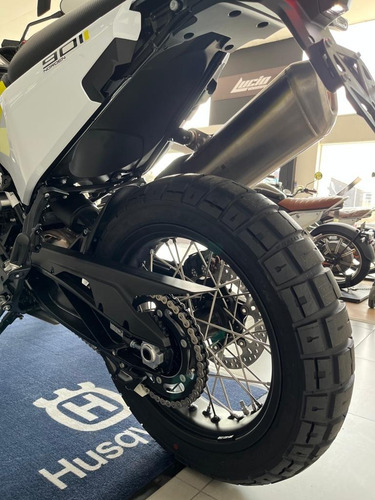 Imagen 14 de 21 de Norden 901 Husqvarna (no Ktm)