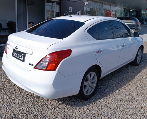 Nissan Versa 1.6 Exclusive At
