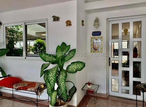 Imagen 2 de 7 de Casa En Venta Ubicado En La Pedro Manuel Arcaya. Punto Fijo