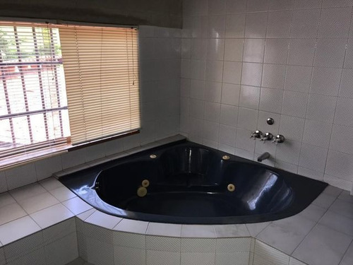 Imagen 8 de 15 de Casa En Venta En Prados Del Este 22-2115 Caro Fermoso 0424-2083128