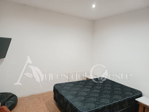 Imagen 5 de 15 de Casa Quinta Remodelada Con Pileta, Parrilla, Parque, Wifi, Seguridad A Solo 35min De Caba.
