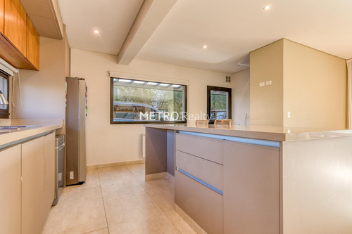 Casa En Venta En Puertos Del Lago, Ceibos
