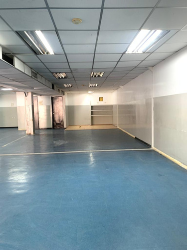 Edificio Comercial En Venta 360 M2 - Urb. La Candelaria