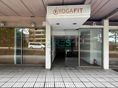 Local Comercial En Arriendo En Las Condes