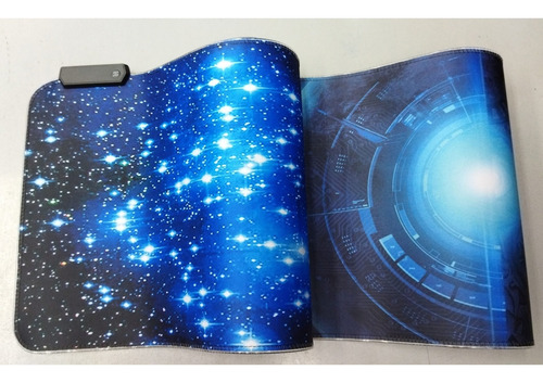 Imagen 4 de 8 de Mouse Pad Gamer Xl Colores Rgb