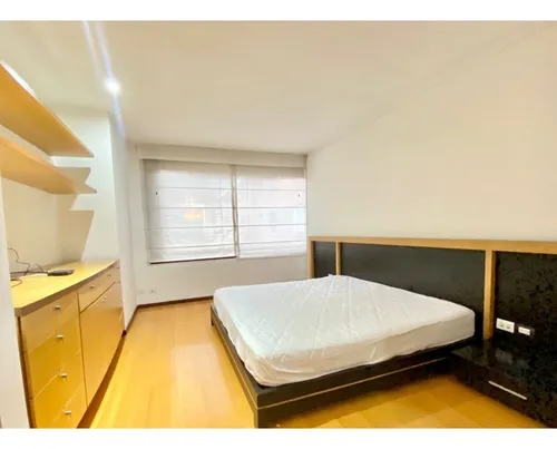 Chico Reservado, Apto Duplex Con Excelentes Acabados