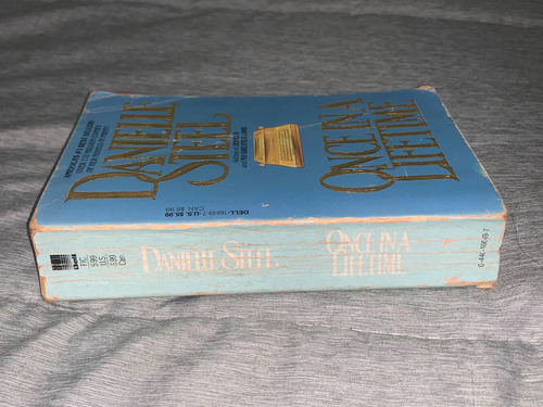 Once In A Lifetime - Danielle Steel - A Deel Book (Usado)