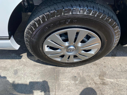 Nissan Urvan 14 Pasajeros Ampl AA