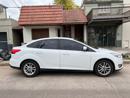 Ford Focus III 1.6 Sedan S