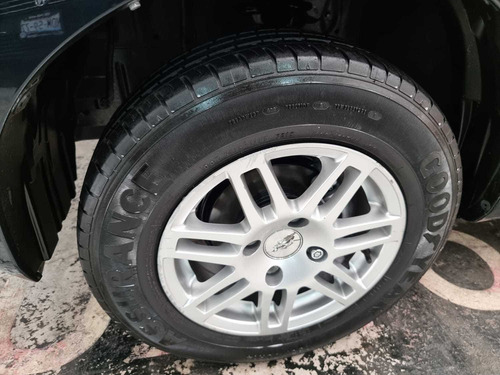 Imagen 15 de 15 de Toyota Avanza 2013 1.5 Premium 99hp At