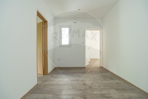 Duplex En Venta De 3 Dormitorios En City Bell
