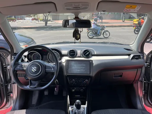 Suzuki Swift Hibrido 1.2 Mt