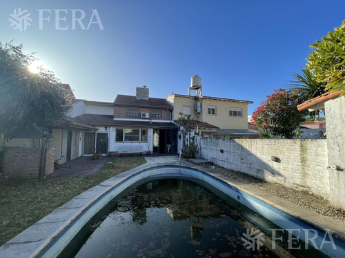Imagen 15 de 17 de Venta Casa 4 Ambientes Con Cochera, Quincho Y Fondo Libre Con Piscina En Don Bosco (30983)
