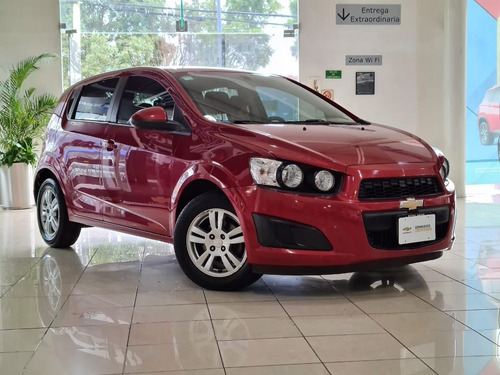 Imagen 11 de 13 de Chevrolet Sonic 2016 1.6 Lt Hb At