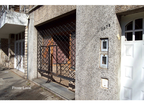 Venta Casa Multi-vivienda (2 Casas De 2 Dorm. + Comercio) Apta Credito