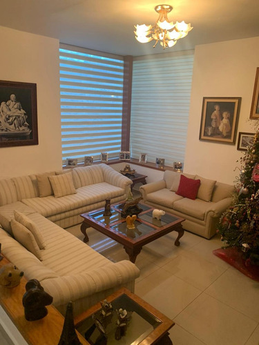 Imagen 2 de 14 de Bonita Casa En Venta Con Excelente Ubicación En Providencia