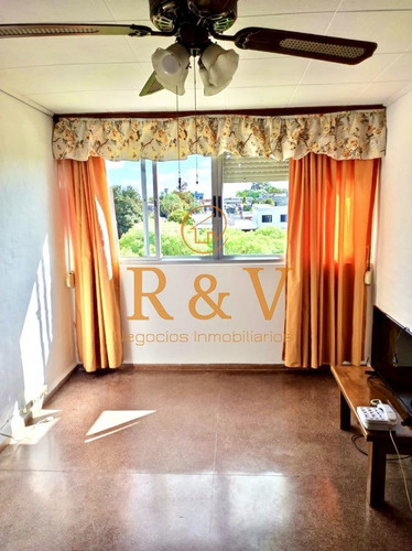 Imagen 3 de 15 de Apartamento 2 Dormitorios Con Renta En San Carlos
