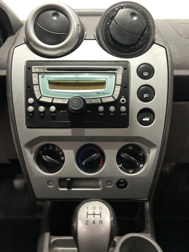 Ford Fiesta Sed. 1.6 8V Flex 4p