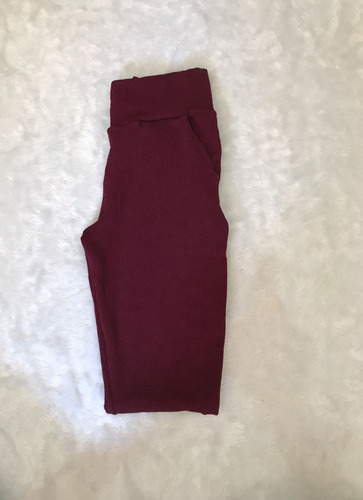 Imagem 2 de 2 de Calça Feminina Plus Size Tecido Crepe Com Bolso