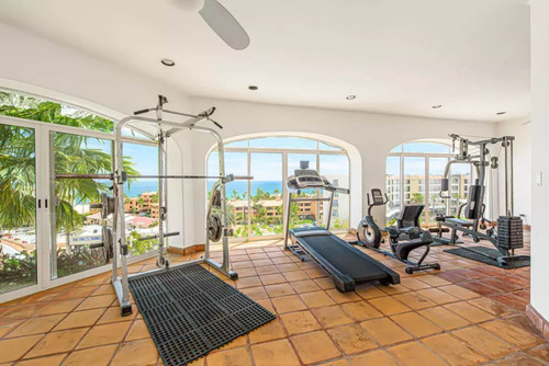 Casa De Lujo Con Jardín, Terraza, Pergola Y Alberca Privada,