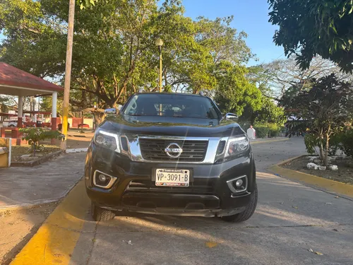 Nissan NP300 Frontier 2.5 Platinum Le Aa Mt