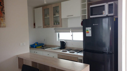 Imagen 3 de 11 de Arriendo Comodo Departamento En La Playa