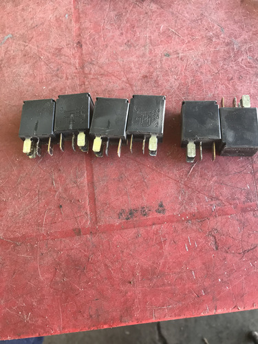 F57b 14b192 Aa Relay De Caja Fusibles Ford Varios Autos (Usado)