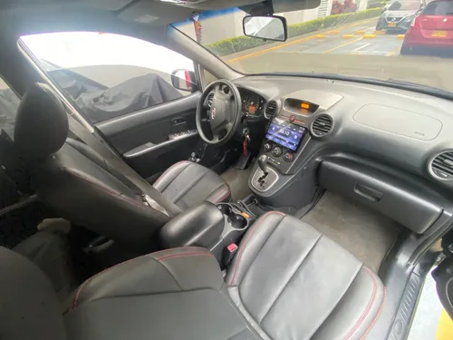 Kia Carens 2.0 Rondo Ex