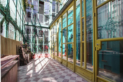 Centro Cultural, Casa Con Patio Y Pileta. Amplias Opciones En De Uso. Oportunidad